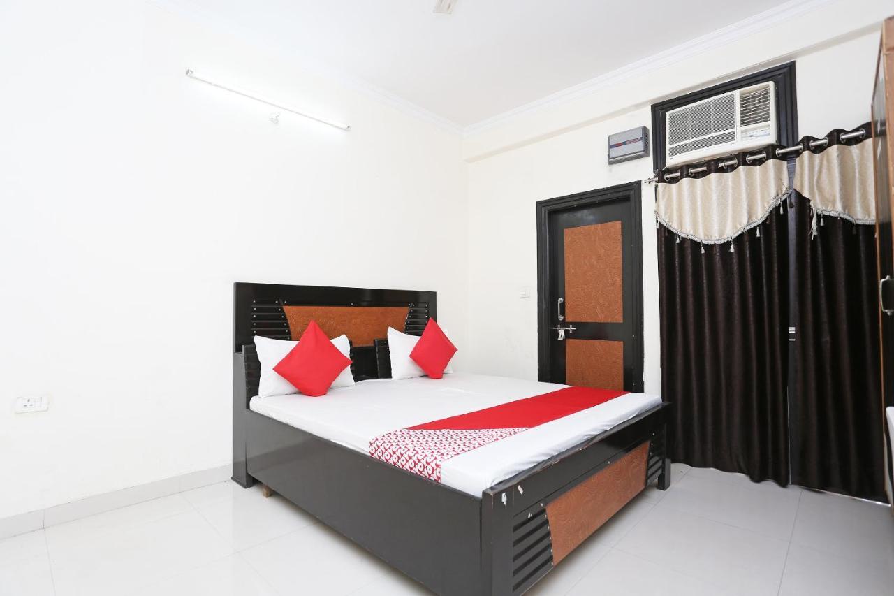 OYO 40446 Yas Residency Hotel Alīgarh Exterior foto
